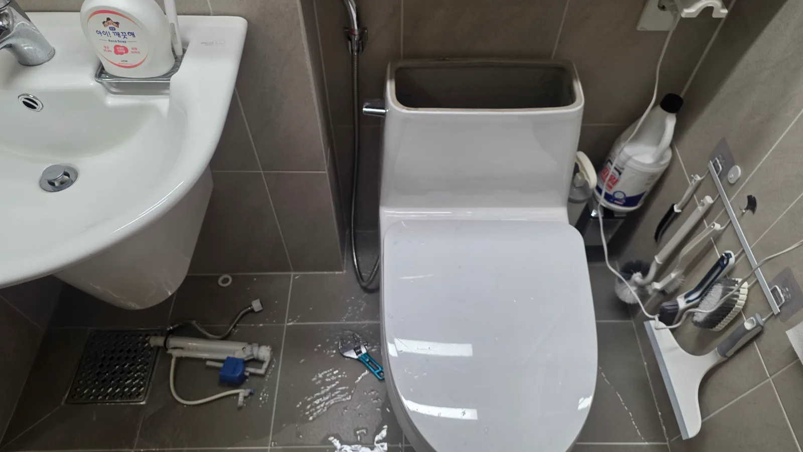 당산강변래미안3차 변기막힘 상세 사진 4